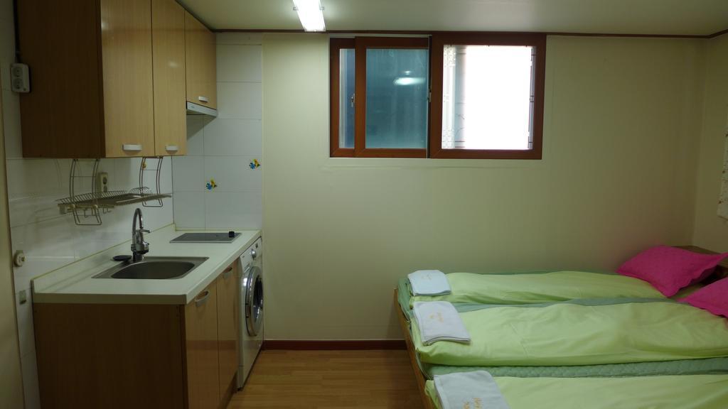 Bong Backpackers Hostel Seoul Bilik gambar
