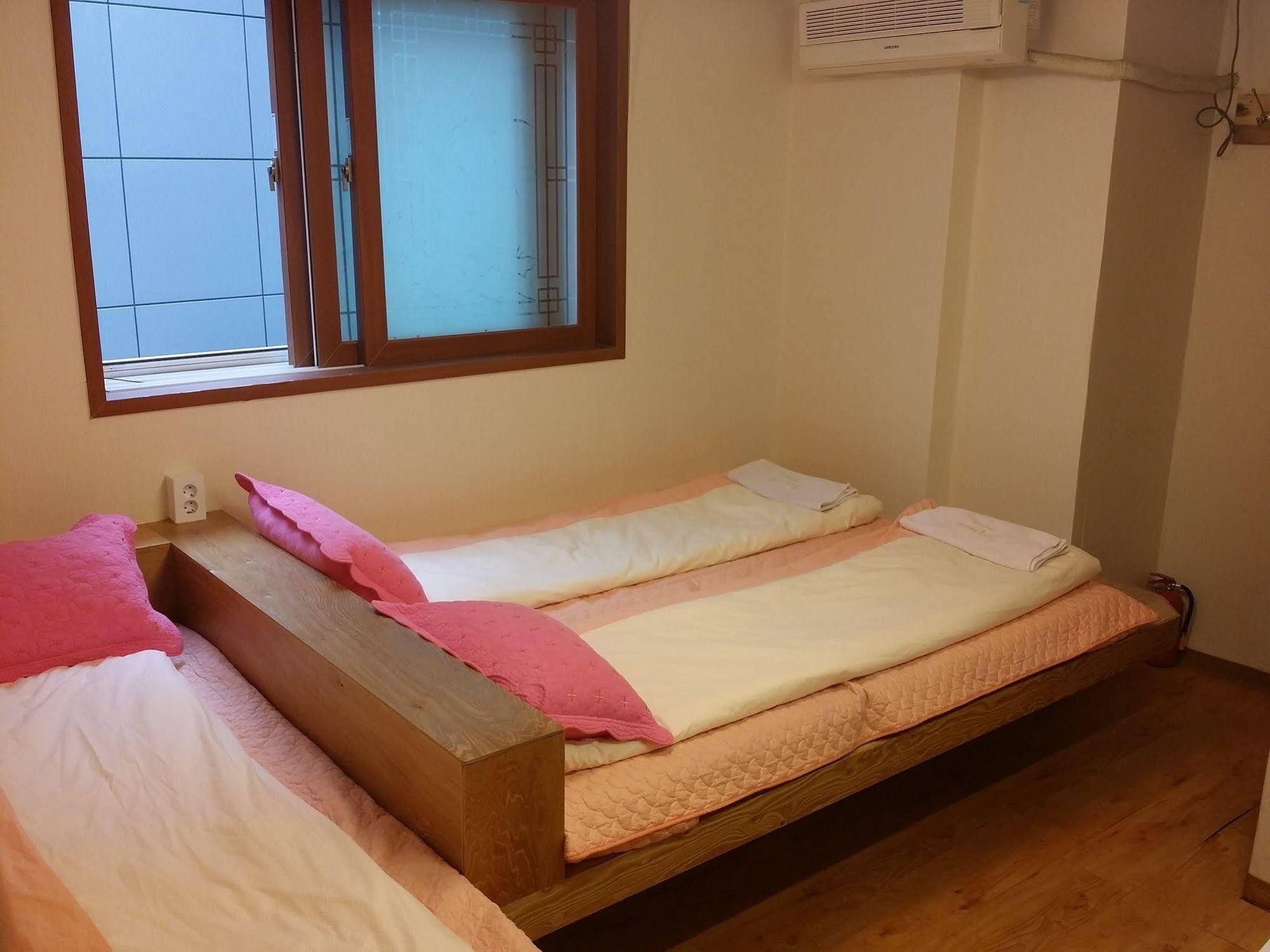 Bong Backpackers Hostel Seoul Luaran gambar