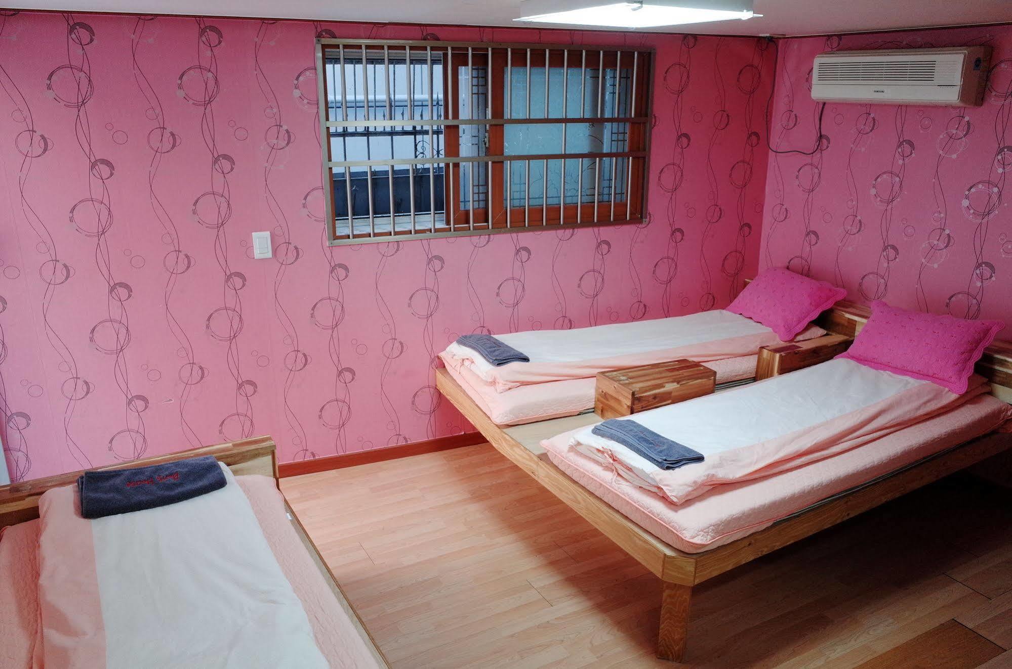 Bong Backpackers Hostel Seoul Luaran gambar