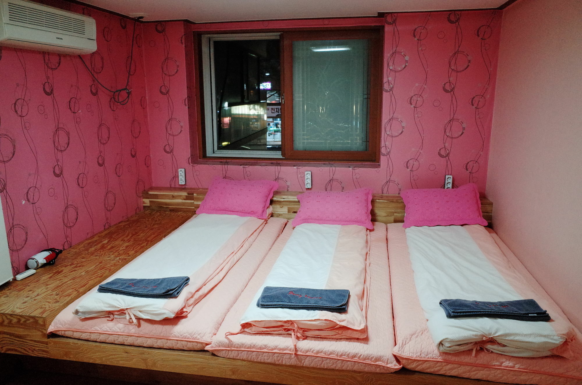 Bong Backpackers Hostel Seoul Luaran gambar